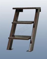 Лестница в подвал Лестница в подвал